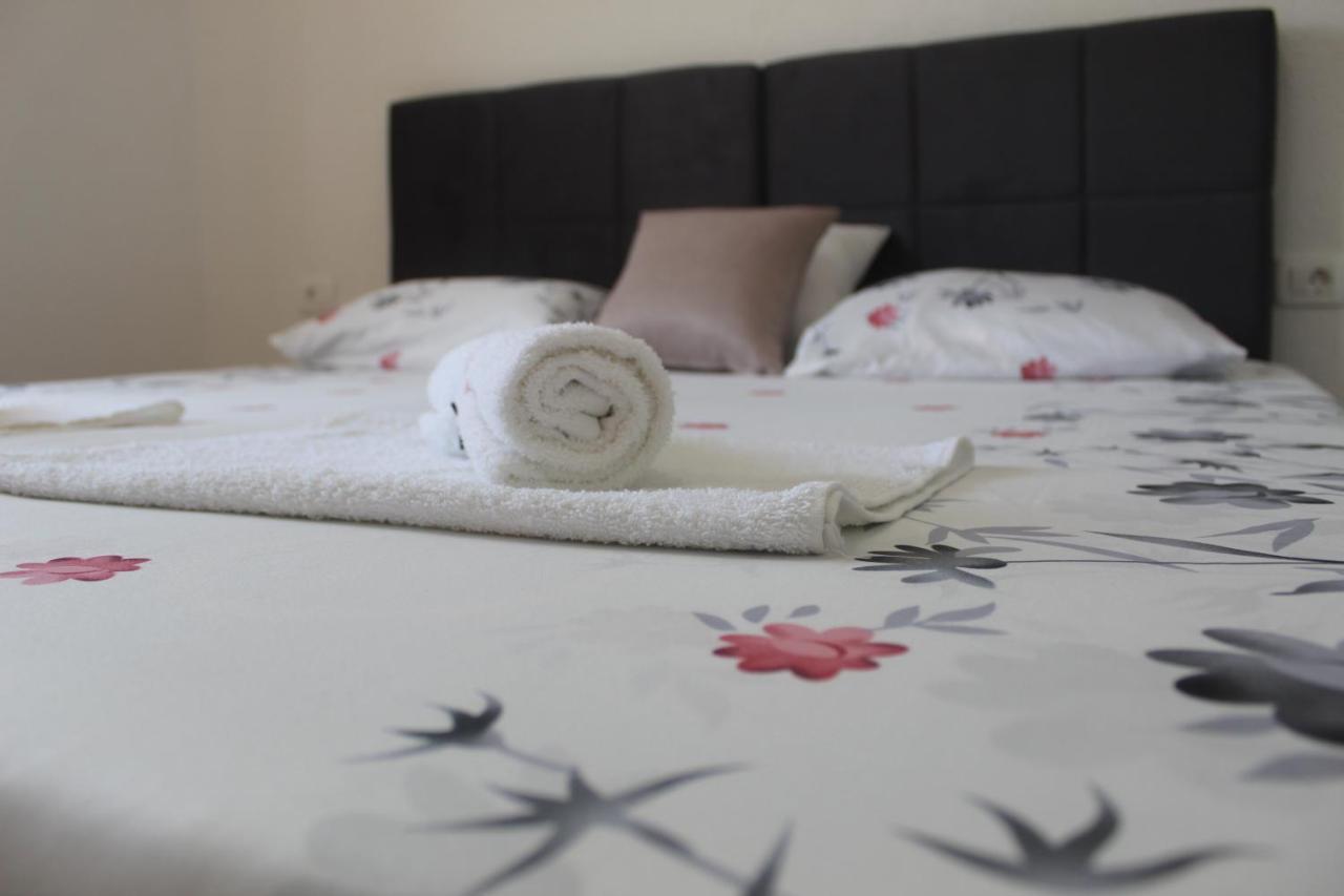 Sun Studio Apartment Komolac Ngoại thất bức ảnh